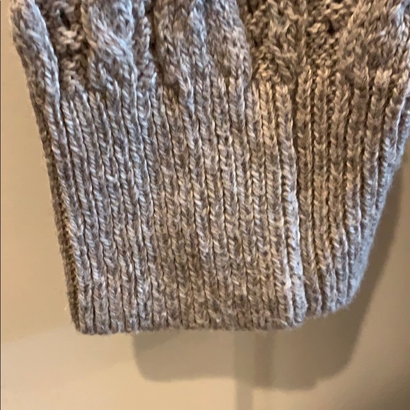 Sweater - Picture 5 of 5